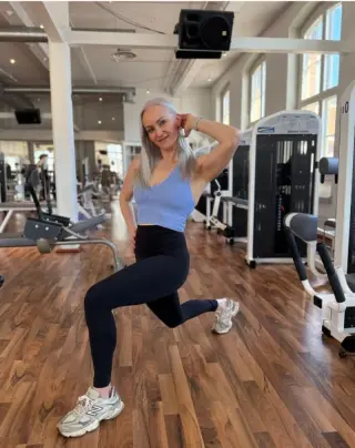Workout With Aino Miinus viisi kiloa - treenit salilla -verkkovalmennus