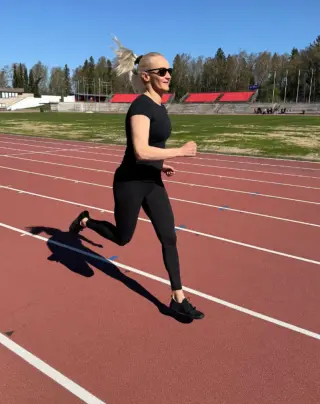 Workout With Aino Juoksu & Voima - Edistynyt -verkkovalmennus