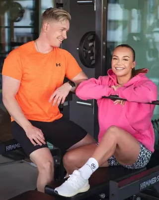 Training with Ilona x Mikko Niiranen Progress Arms - verkkovalmennus