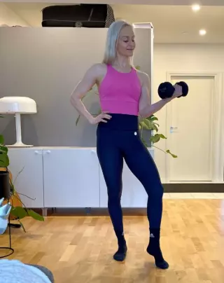 Workout With Aino Get Fit Home 2 -verkkovalmennus